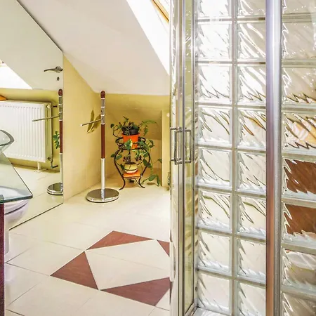 Lägenhet Stunning In Stogi *